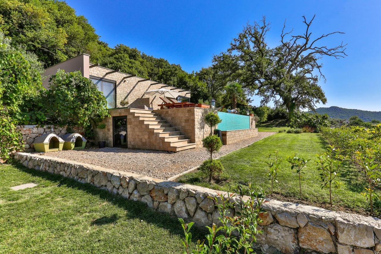 Villa Taihouse *