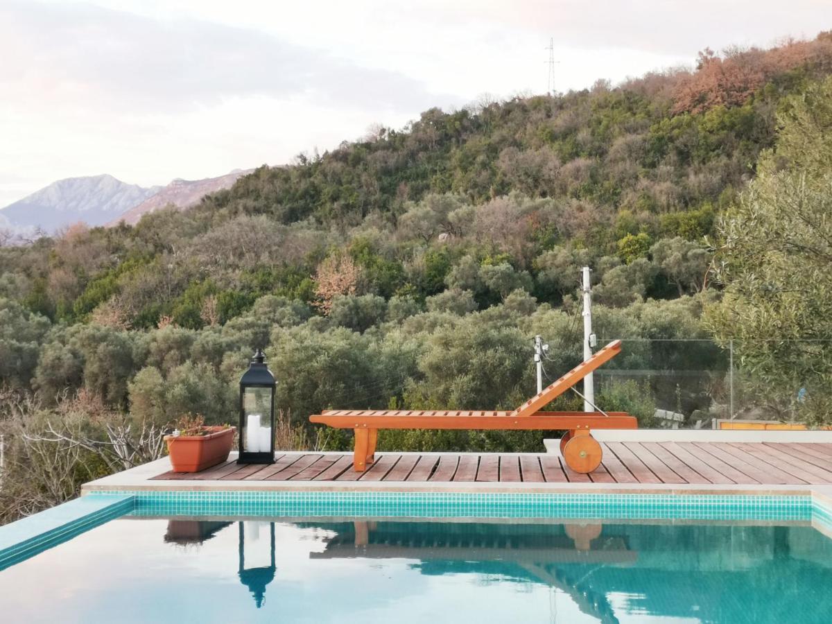 Villa Taihouse Bar
